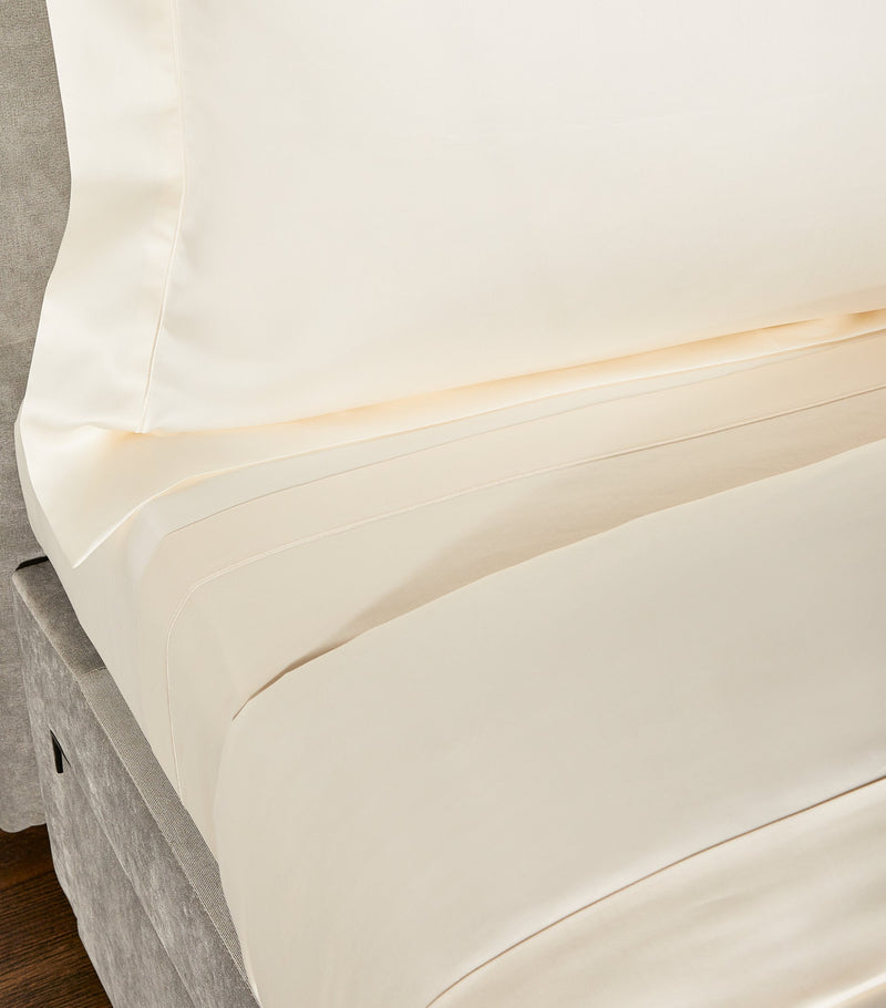 Celso de Lemos Bourdon king duvet cover, imported from the UK