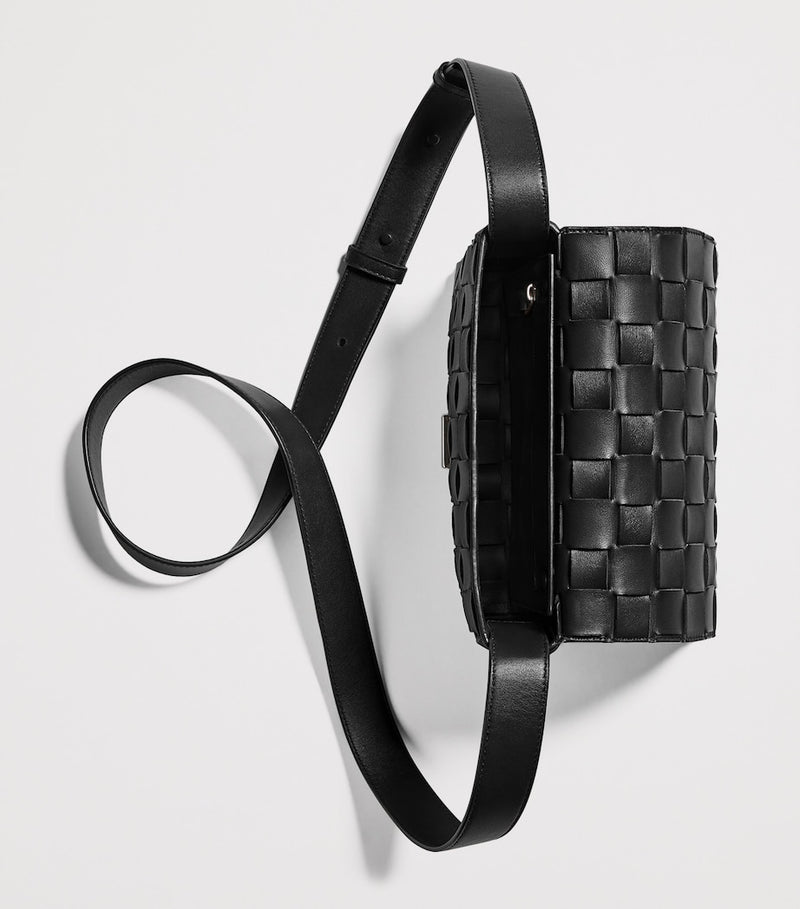 Bottega Veneta Orto leather messenger bag, UK version