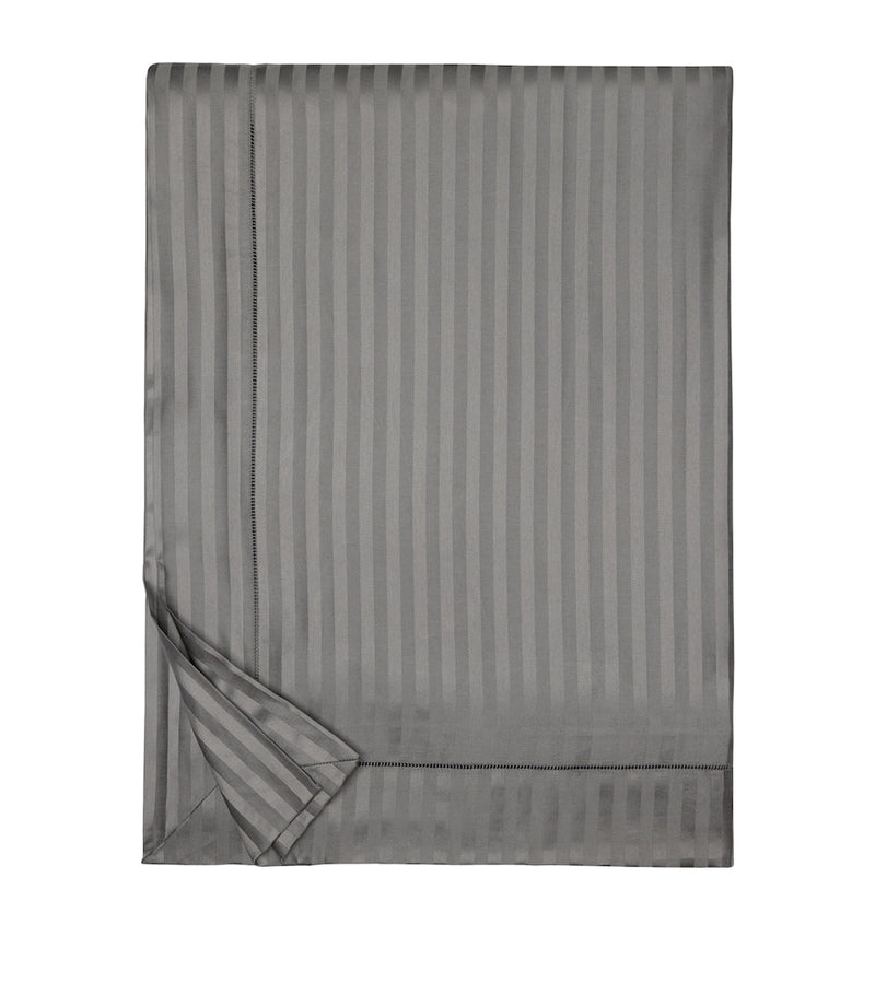 Pratesi striped king duvet cover 230cm x 220cm, imported from the UK