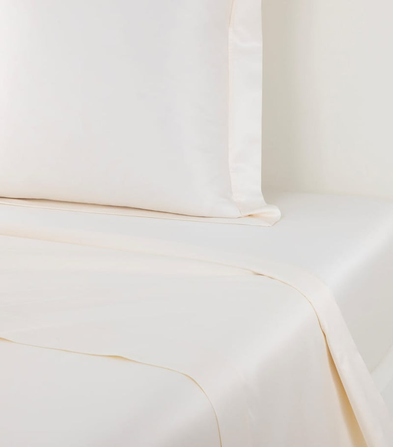 Yves Delorme Prodige Super King flat sheet 270cm x 320cm (British brand)