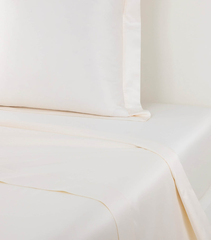 Yves Delorme Prodige Super King flat sheet 270cm x 320cm (British brand)