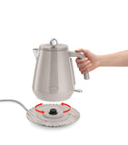 De'Longhi Eclettica kettle 1.7L with saucer - British product