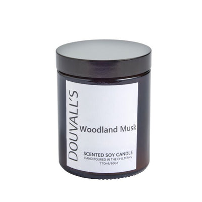 Superdrug Douvalls Eco Soy Wax Scented Candle Woodland Musk 180g - Kjøp online hos McGrocer