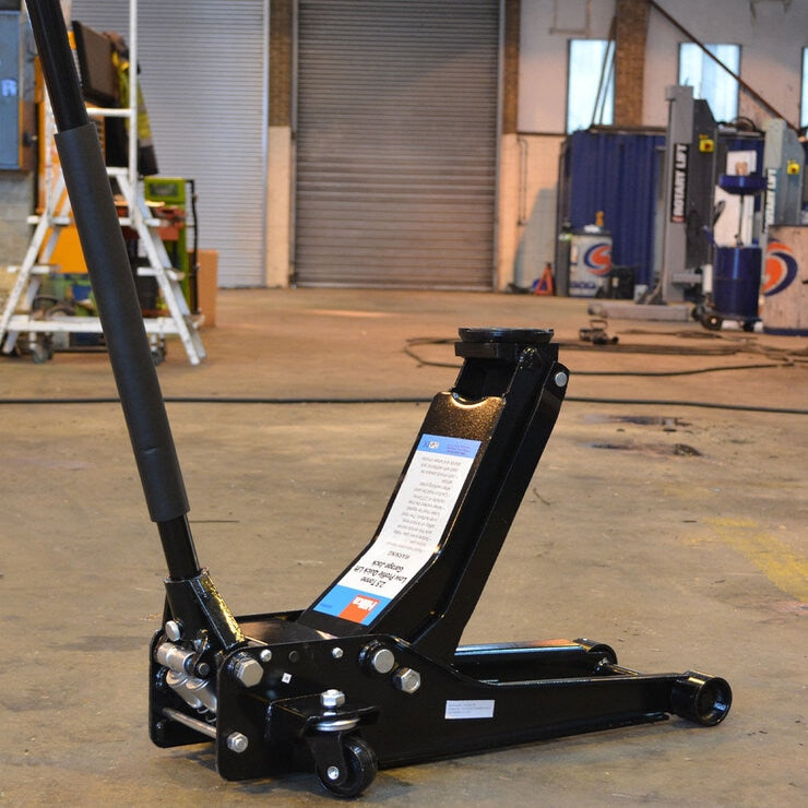 Hilka 2.5 tonne low profile fast lift jack (British brand)