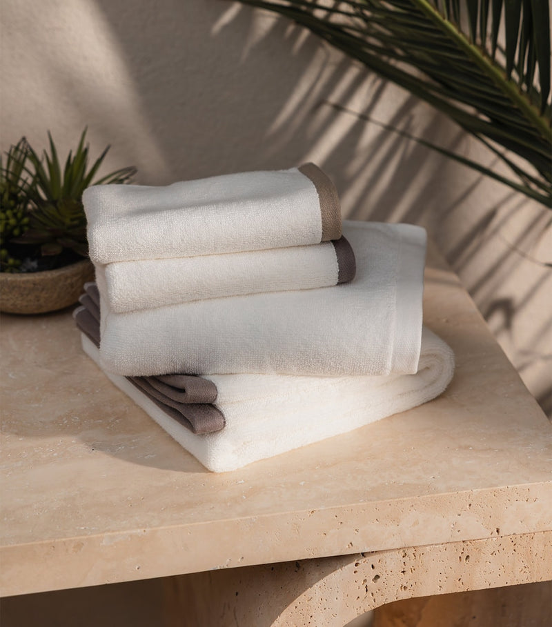 Hamam Vesta organic cotton hand towel 50cmx100cm - British product