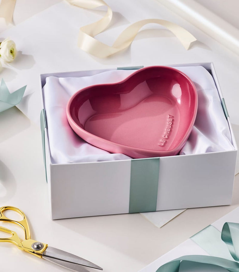 Le Creuset stoneware heart bowl 20cm (British brand)