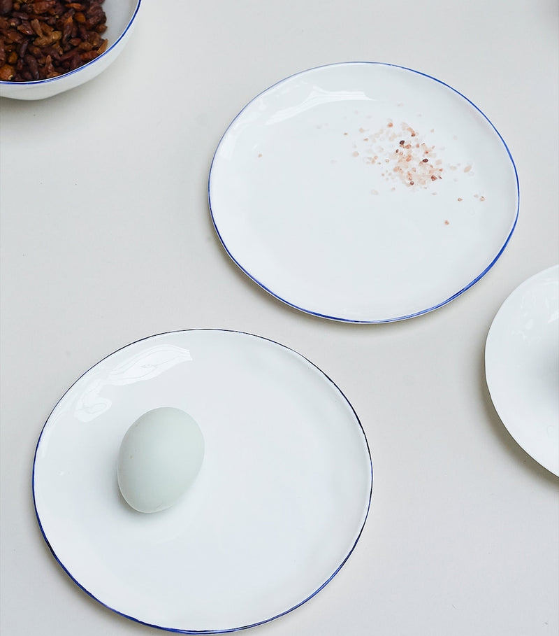 Set of 4 FELDSPAR cobalt blue cake plates, 16cm diameter - British product