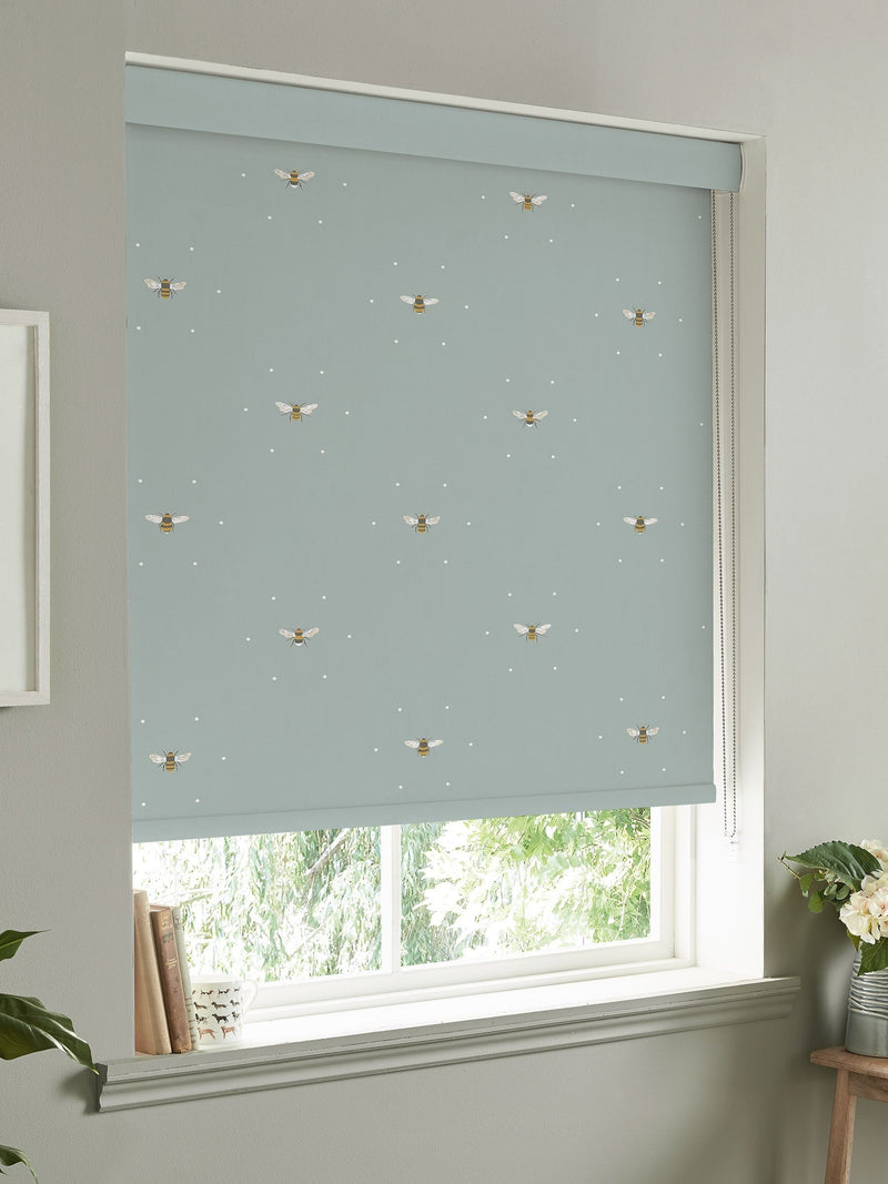 Sophie Allport bee roller blind sky blue, UK version