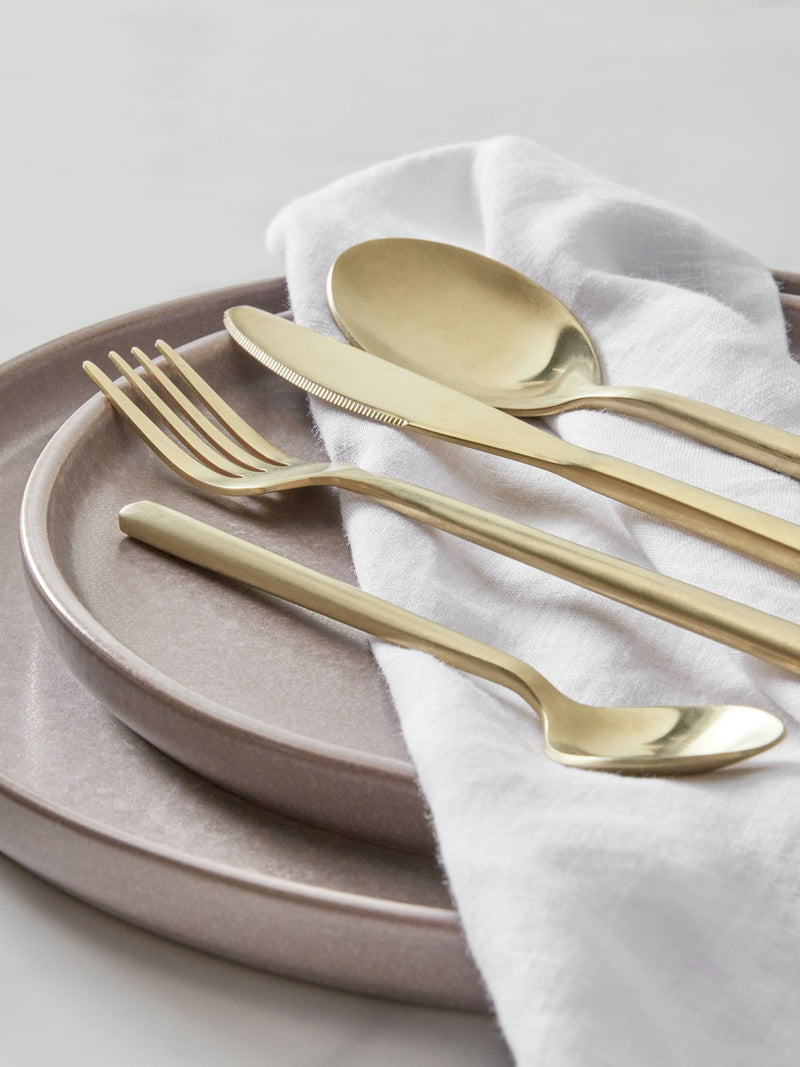 Gold Valencia 16-piece cutlery set, UK version