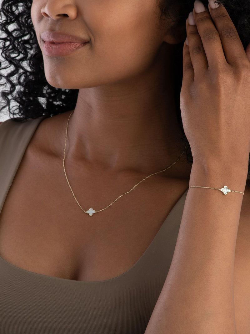 Beaverbrooks 9ct gold mother of pearl clover necklace, UK version