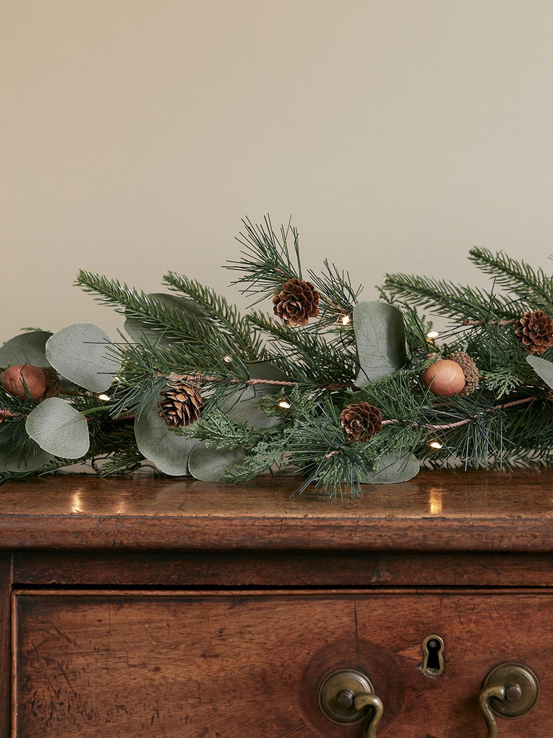 Lights4fun pre lit acorn Christmas garland 1.5m, UK version