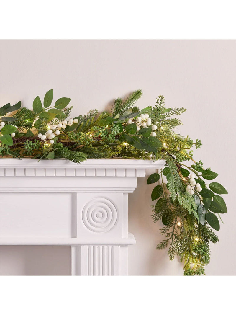Lights4fun berry white Christmas garland 2m, UK version