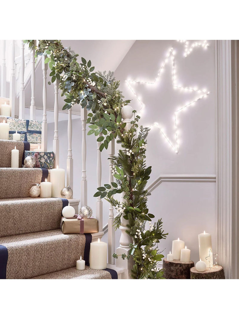 Lights4fun berry white Christmas garland 2m, UK version