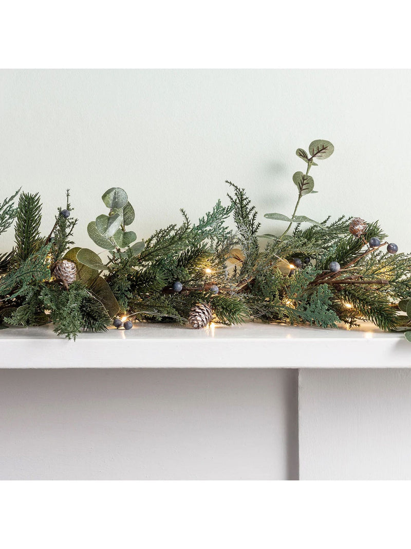 Lights4fun pre lit frost berry and pinecone garland 2m, UK version