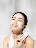 Caudalie Vinoperfect Glycolic Peel Mask 75ml - British product