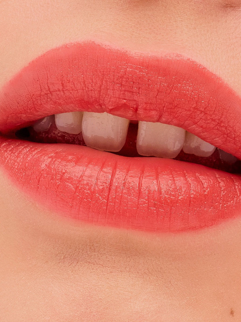 Benefit Plushtint lip tint in Feather Boa - British product