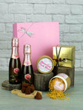 Le Bon Vin Sweet Moscato gift box with 2x 200ml wine, UK version