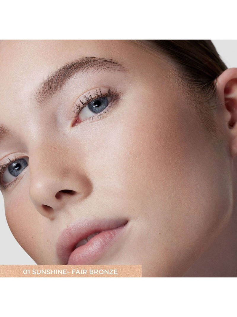 Laura Mercier Tinted Moisturiser Bronzer with 12-hour hydration - British product
