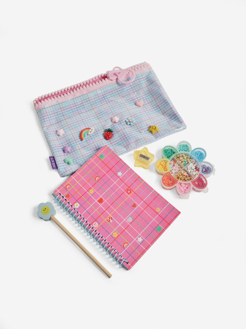 Flower Power bracelet making stationery set with sketch pad, UK version