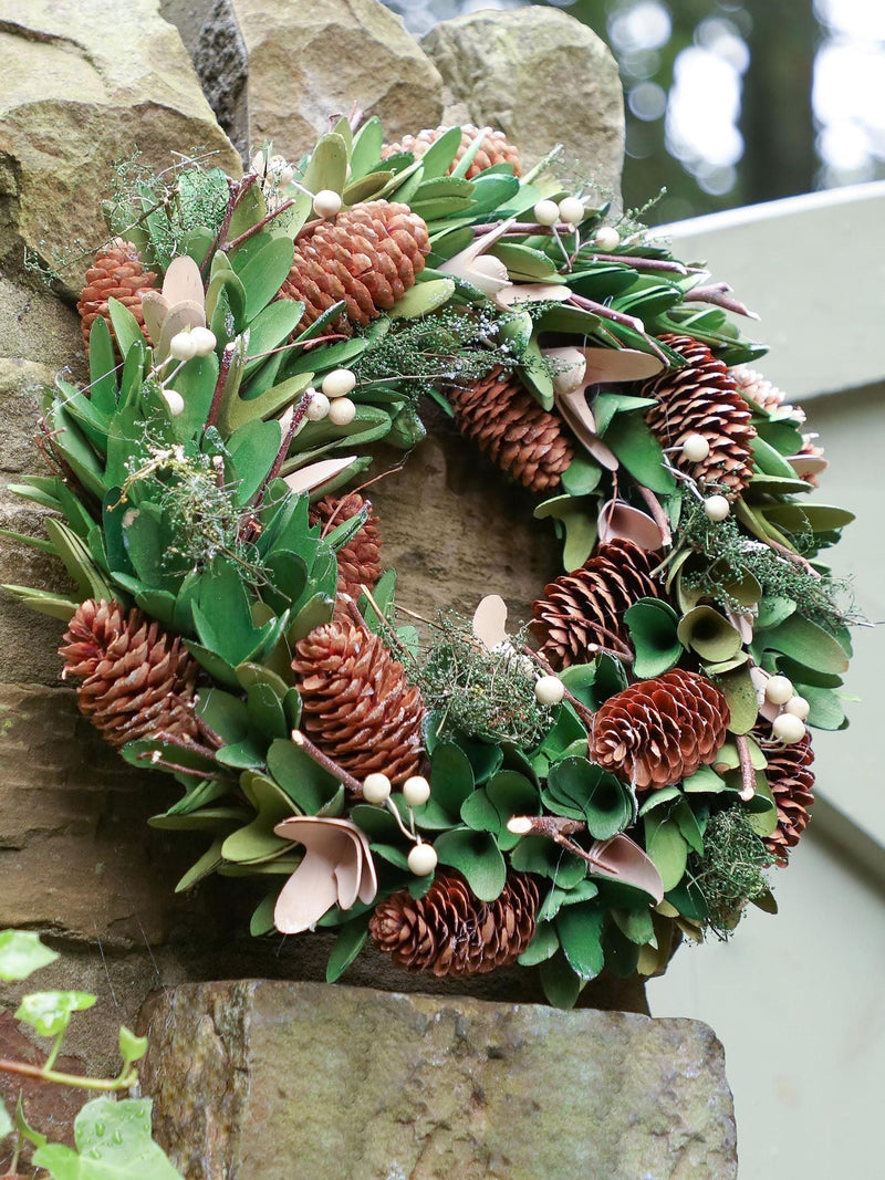 Dibor Personalised Christmas Wreath 35cm, imported from the UK
