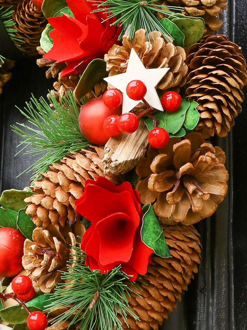 Dibor Personalised Christmas Wreath 35cm, imported from the UK