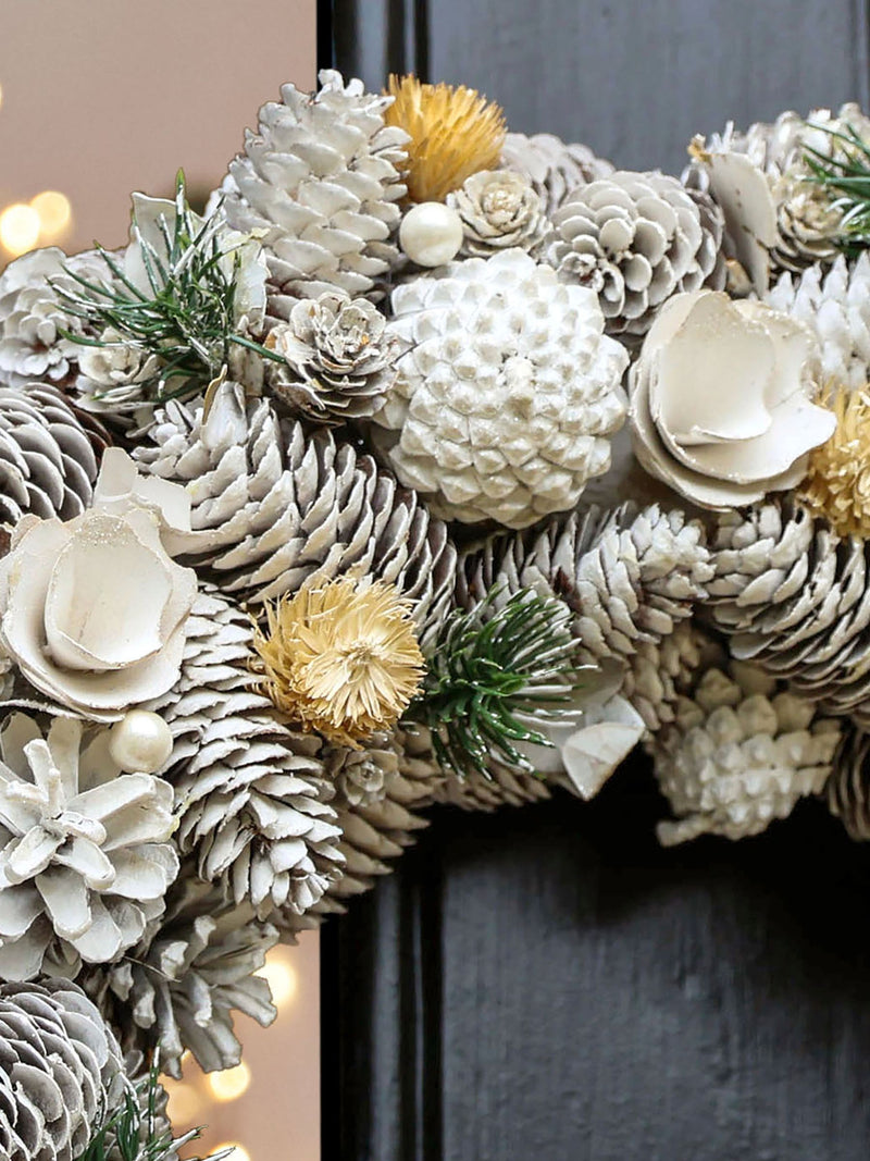 Dibor White Giant Snowy Meadow Wreath 50cm - British product
