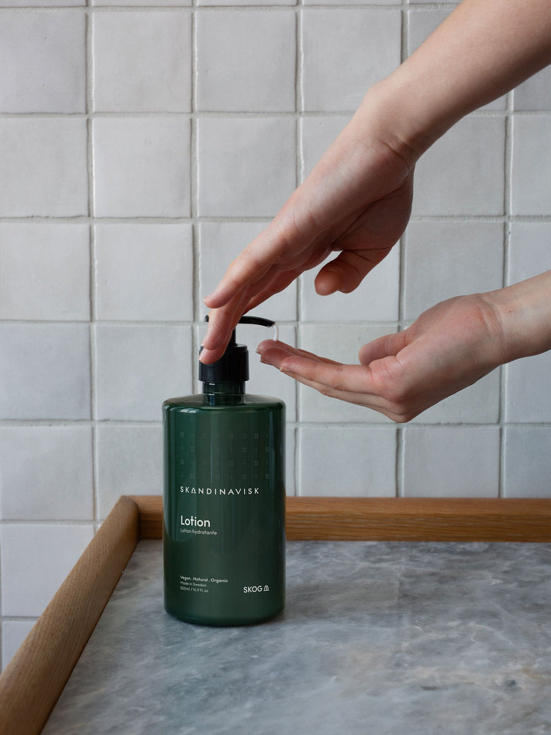 SKANDINAVISK SKOG hand and body lotion 500ml (British brand)