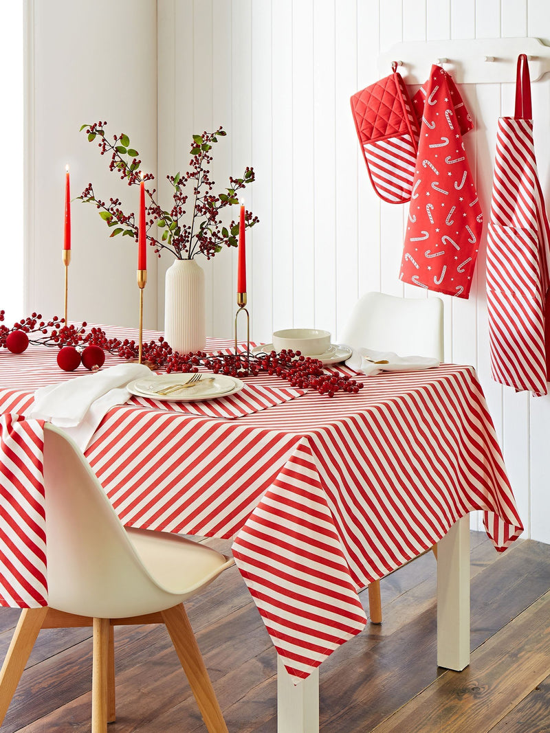 Catherine Lansfield candy cane table cloth 137x178 cm - British product