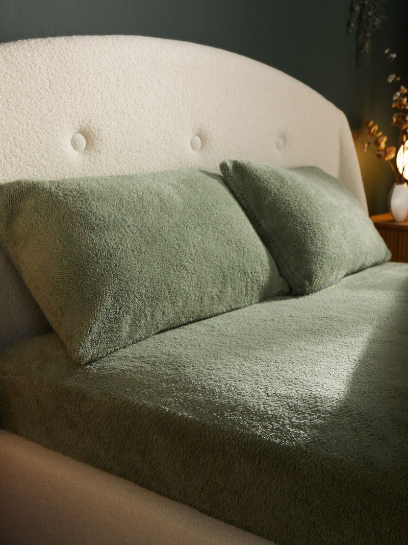 Silentnight Sage Teddy Fleece Fitted Sheet (British brand)