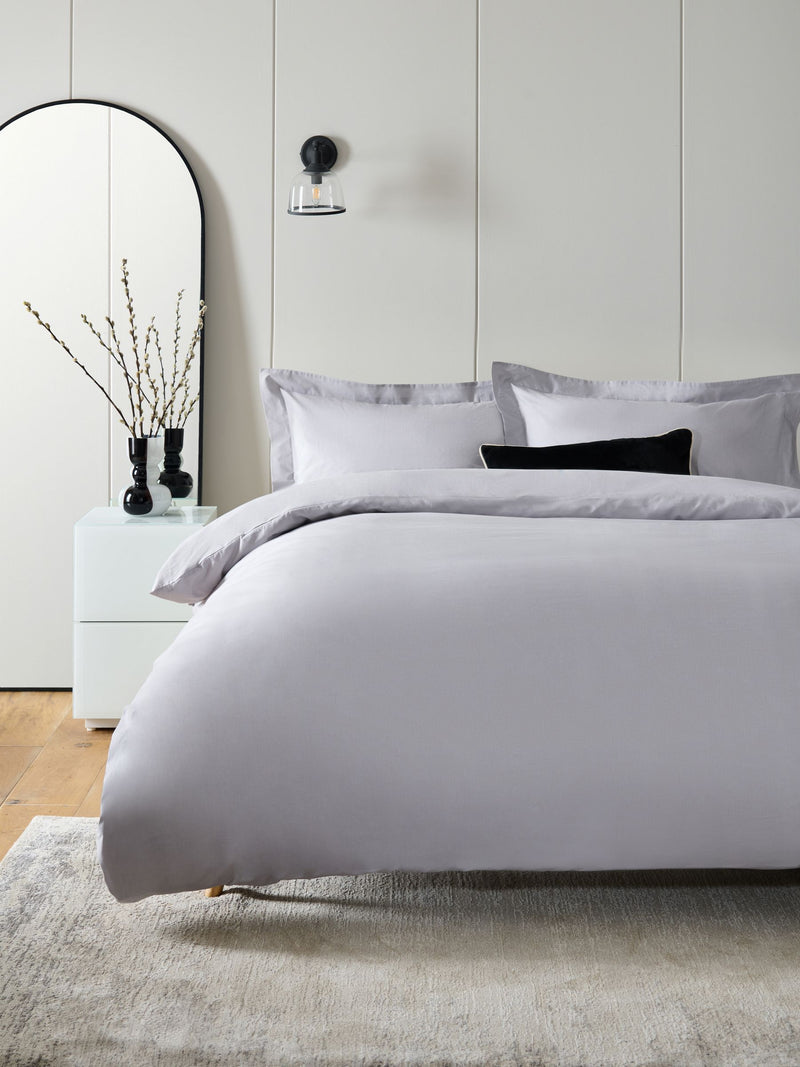 Silver 144 thread count duvet cover and pillowcase set (British brand)