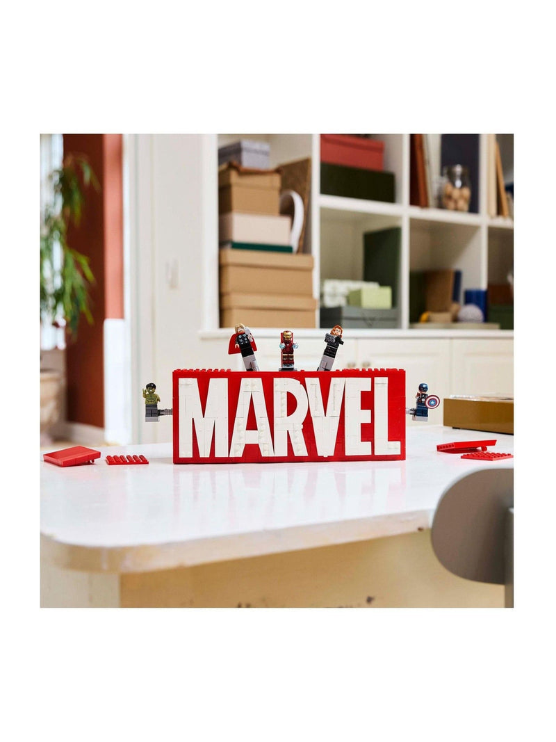 LEGO Marvel Logo set with minifigures 76313 (British brand)