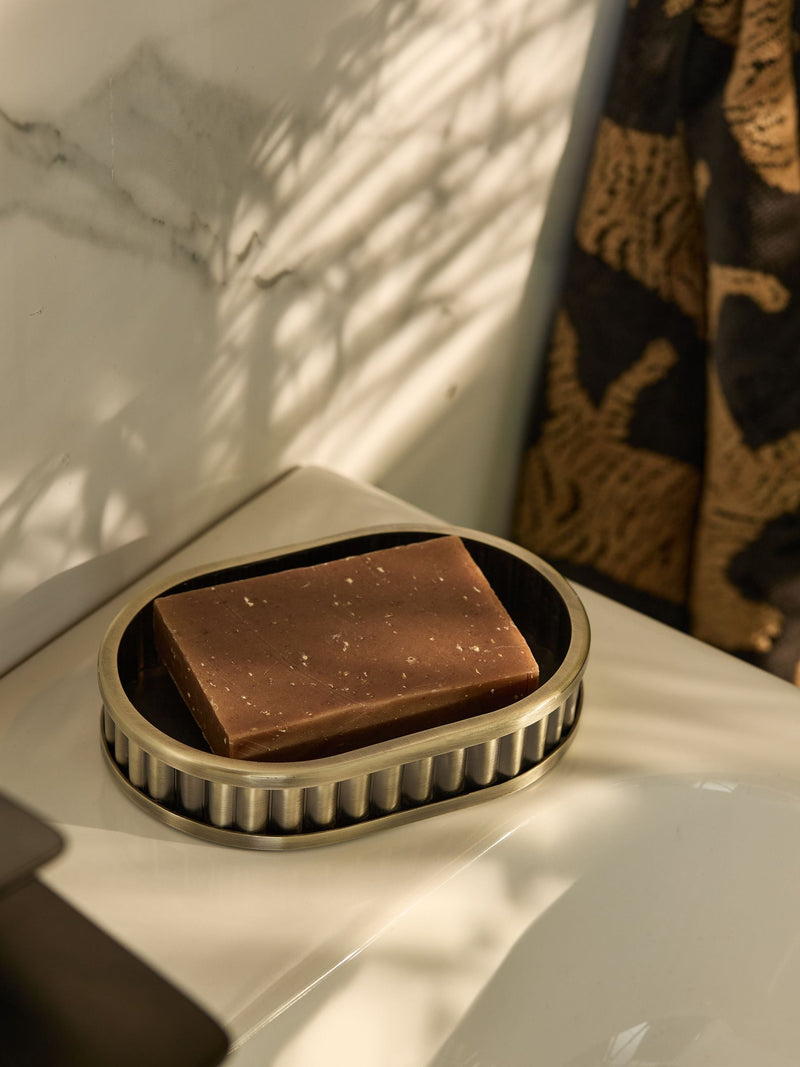 Gold rib soap dish, UK version