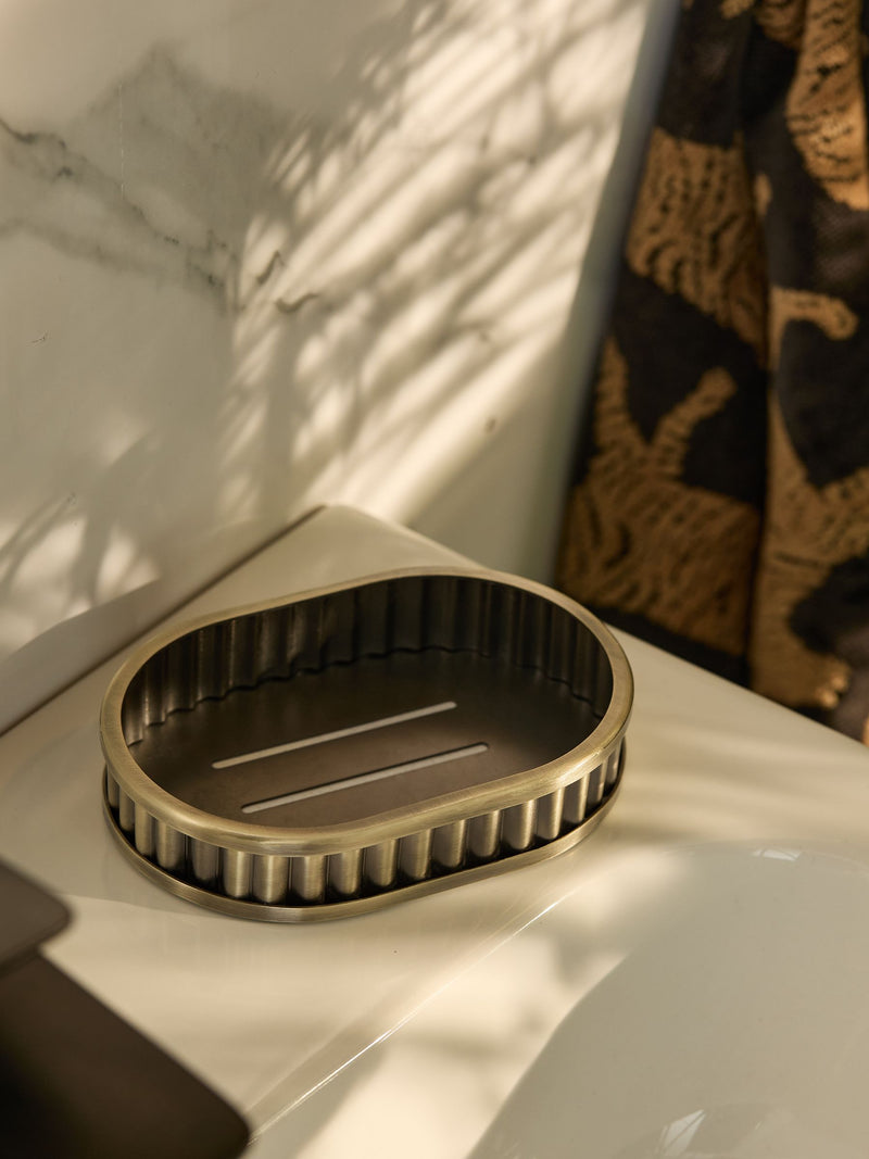 Gold rib soap dish, UK version
