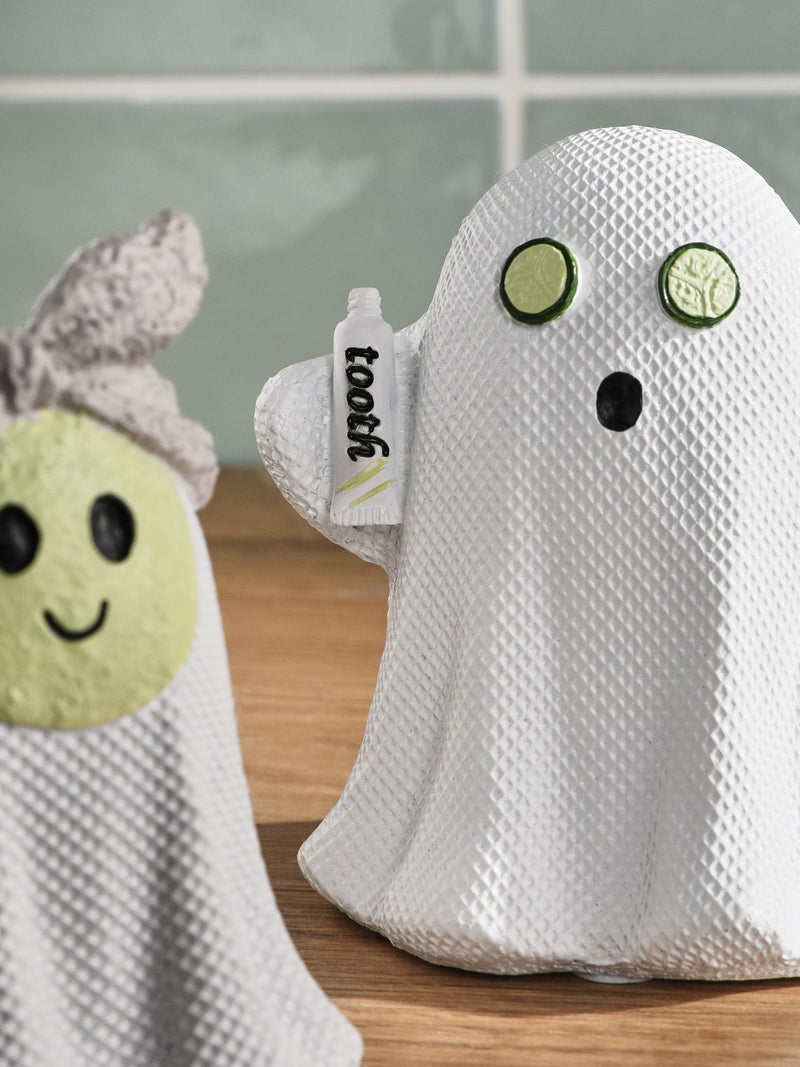 White ghost set of 3 resin bathroom ornaments (British brand)