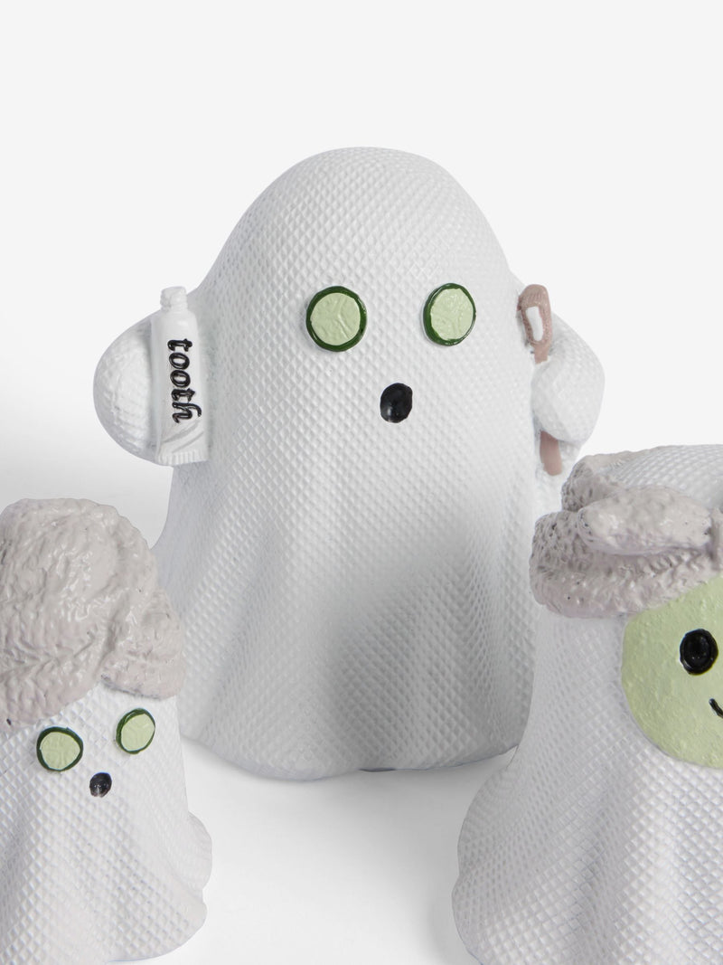 White ghost set of 3 resin bathroom ornaments (British brand)