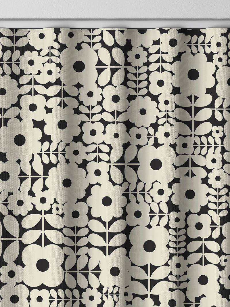 Orla Kiely criss-cross stem curtain in natural vintage lace, UK version
