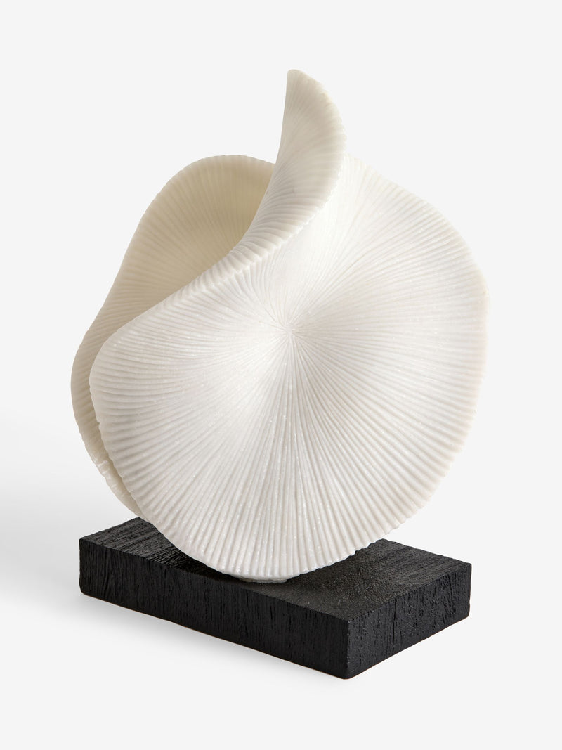 Sosandar White Ornament coral-textured decorative sculpture 29cm height (British brand)