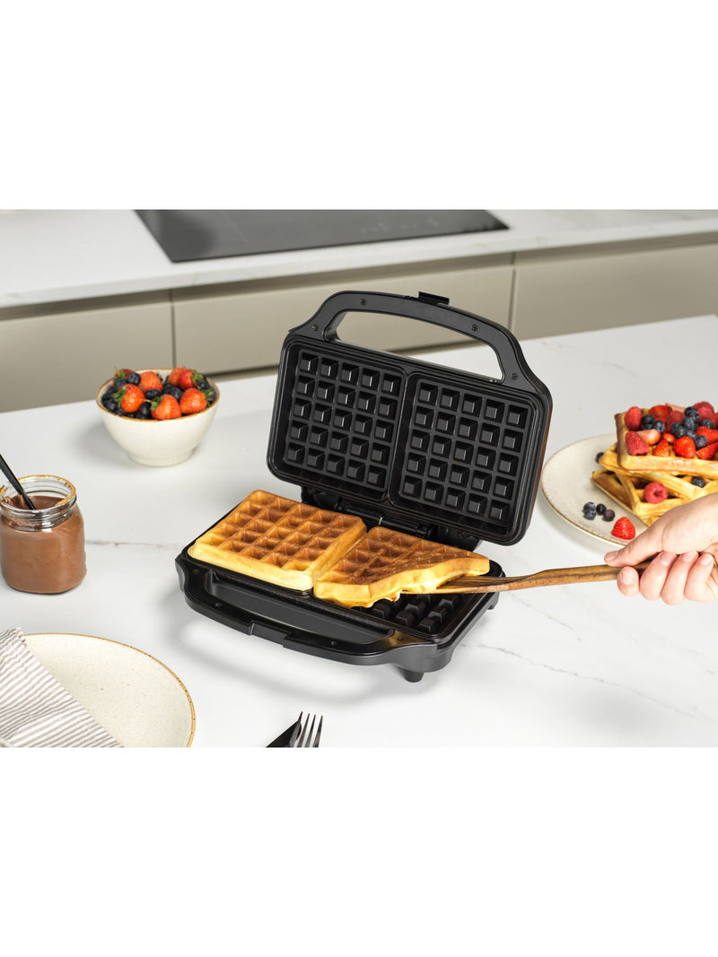 Salter Black Kuro waffle maker (British brand)