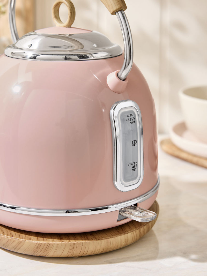 Cream Malvern kettle 1.7 litre - British product