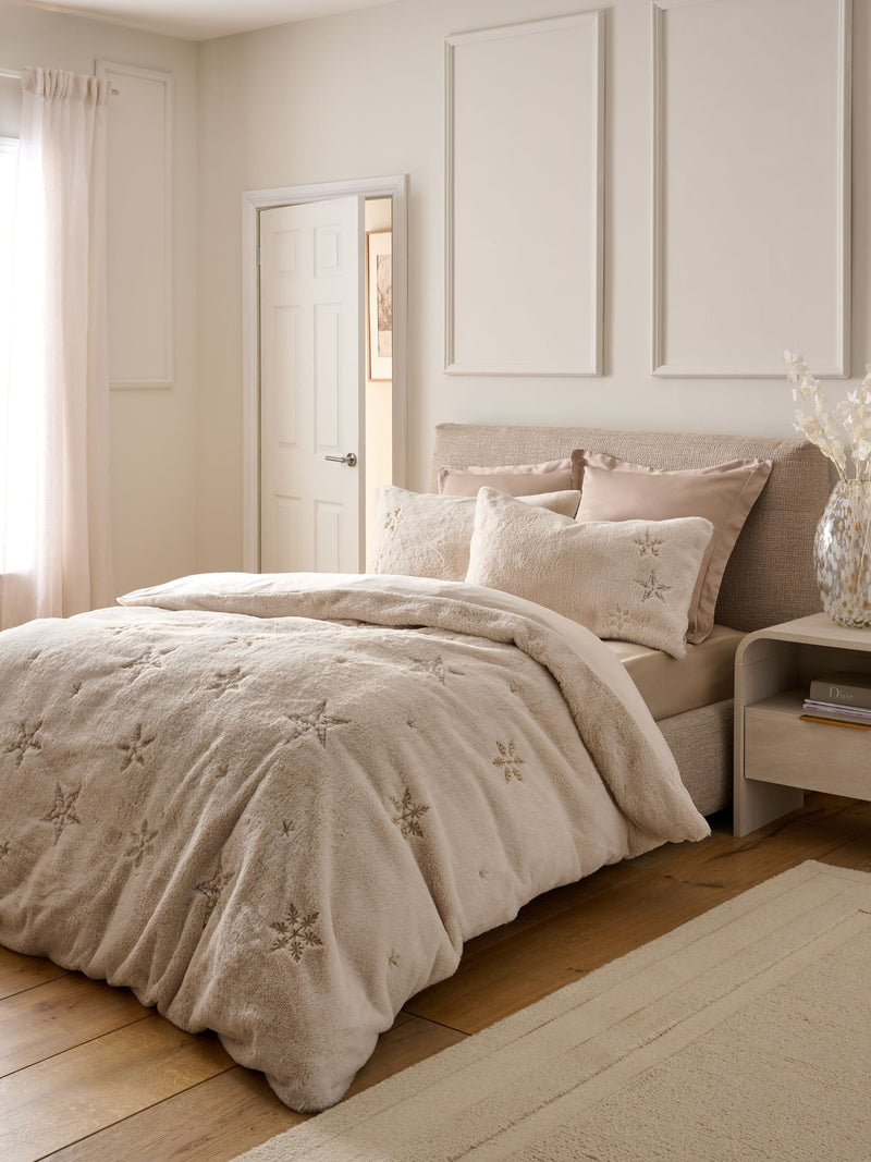 Faux fur duvet cover set with embroidered stars, imported from the UK