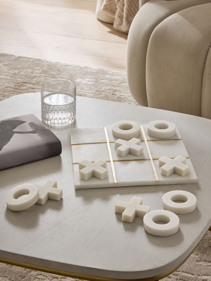 White gold noughts and crosses game (British brand)