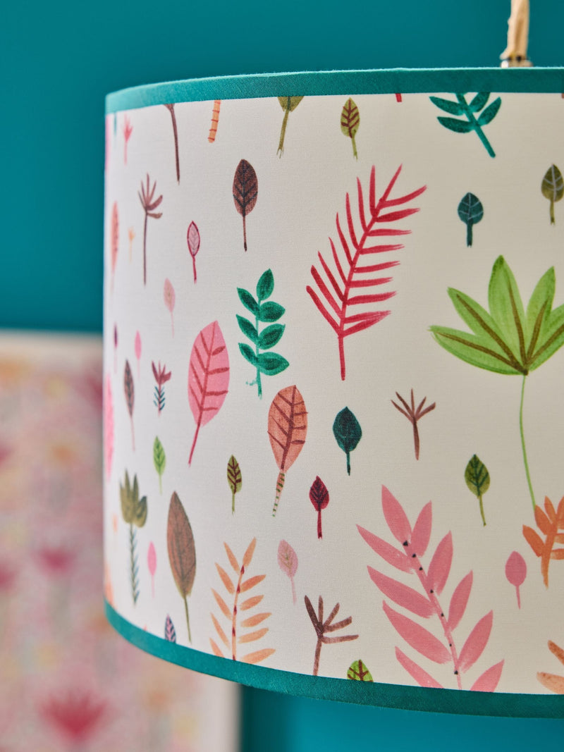 Lucy Tiffney green ecru leaves lampshade 22cm - British product