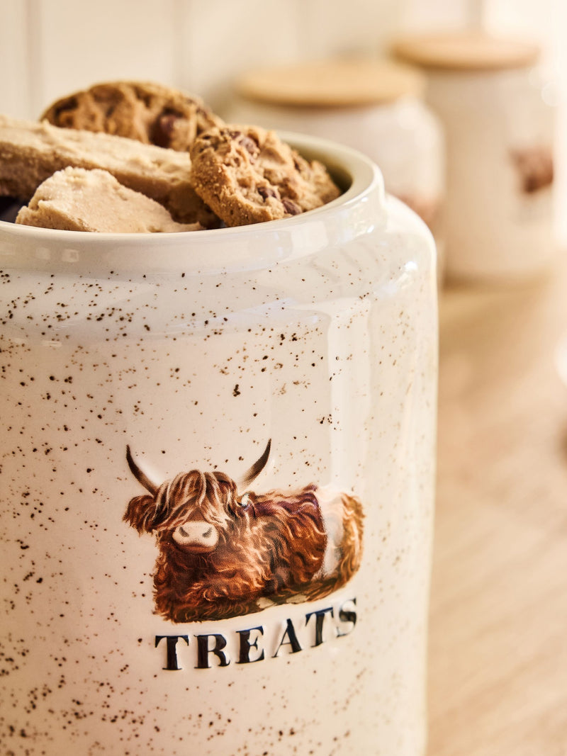 Ceramic treat jar with Hamish the Highland cow design 15x15x20cm, imported from the UK