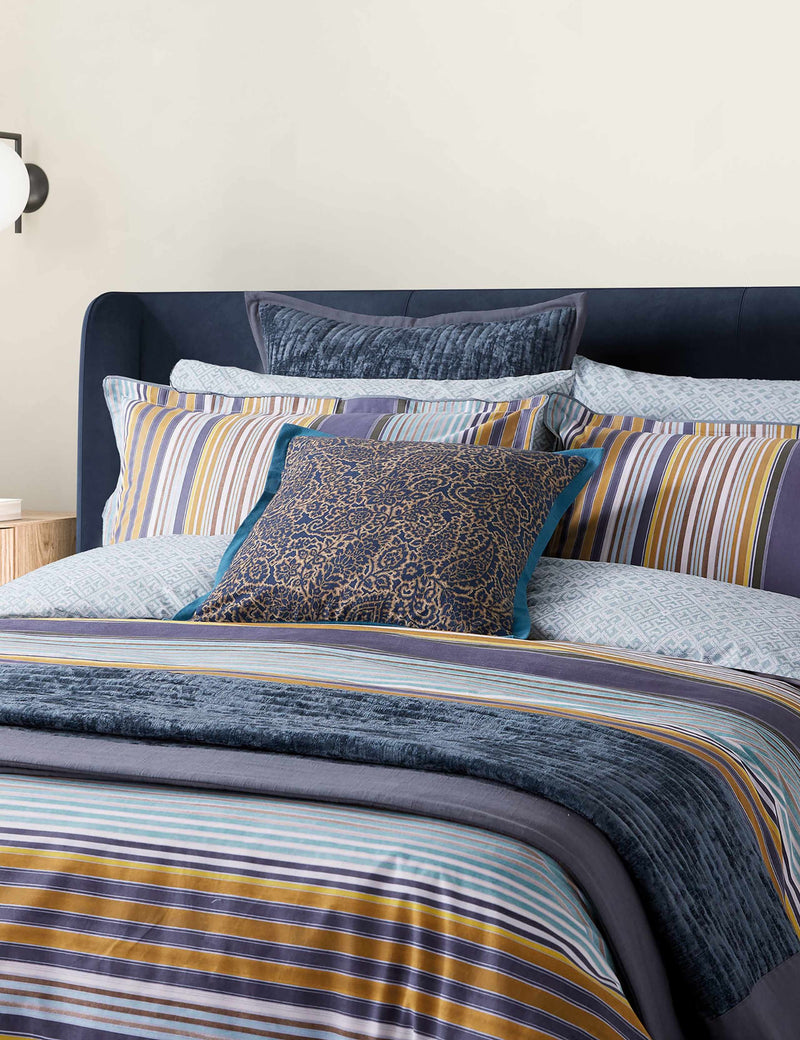 Bedeck of Belfast Aldin Paisley cushion 50x50 cm, imported from the UK