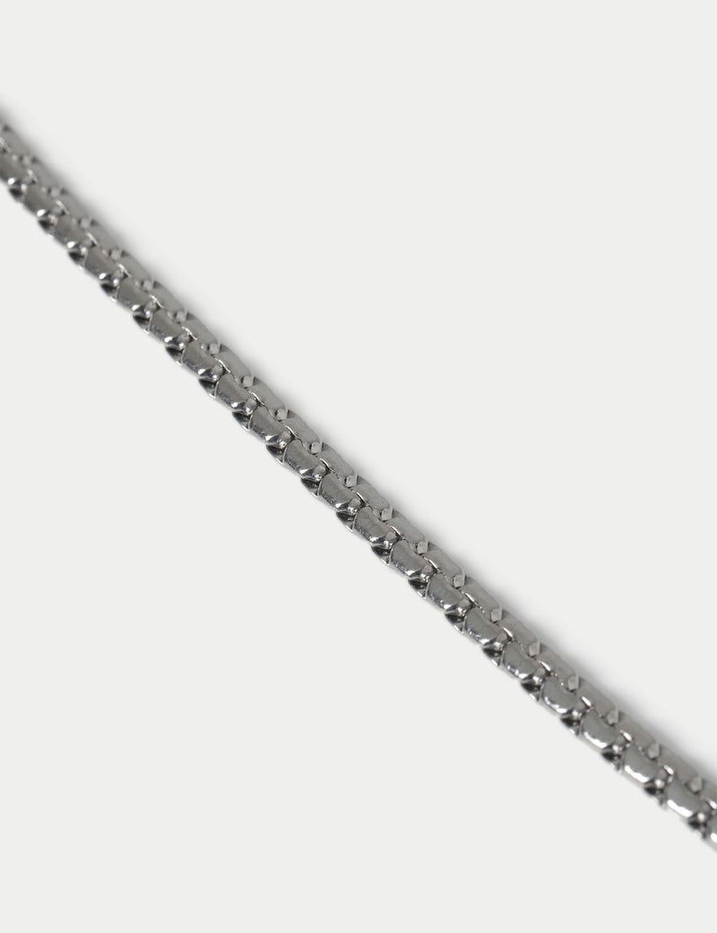 Stainless steel detailed chain necklace (British brand)
