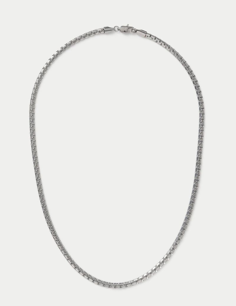 Stainless steel detailed chain necklace (British brand)