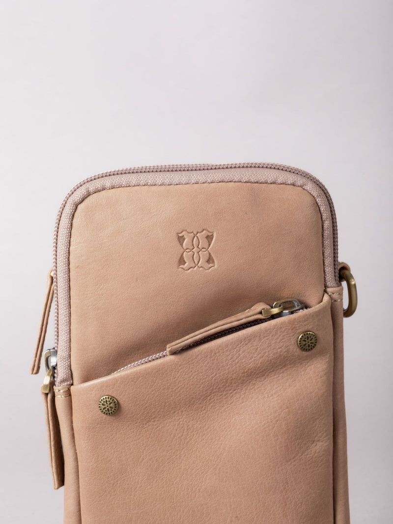 Lakeland Leather Taupe Harstone Travel Bag, imported from the UK