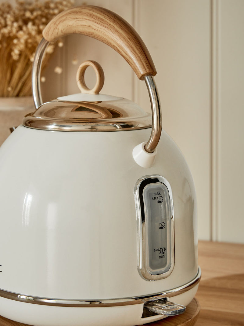 Cream Malvern kettle 1.7 litre - British product