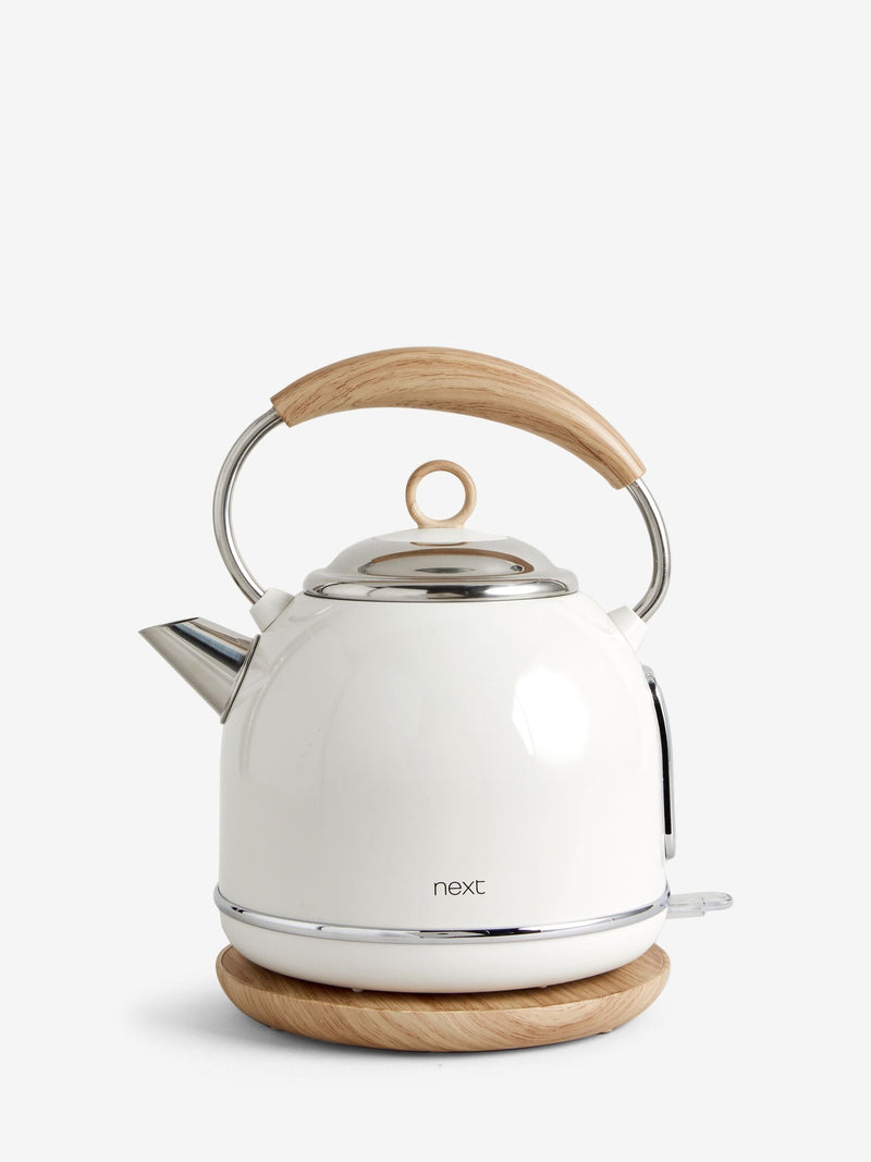 Cream Malvern kettle 1.7 litre - British product