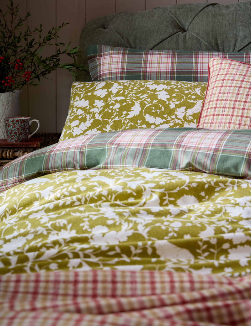 Laura Ashley Litton Christmas bedding set - British product